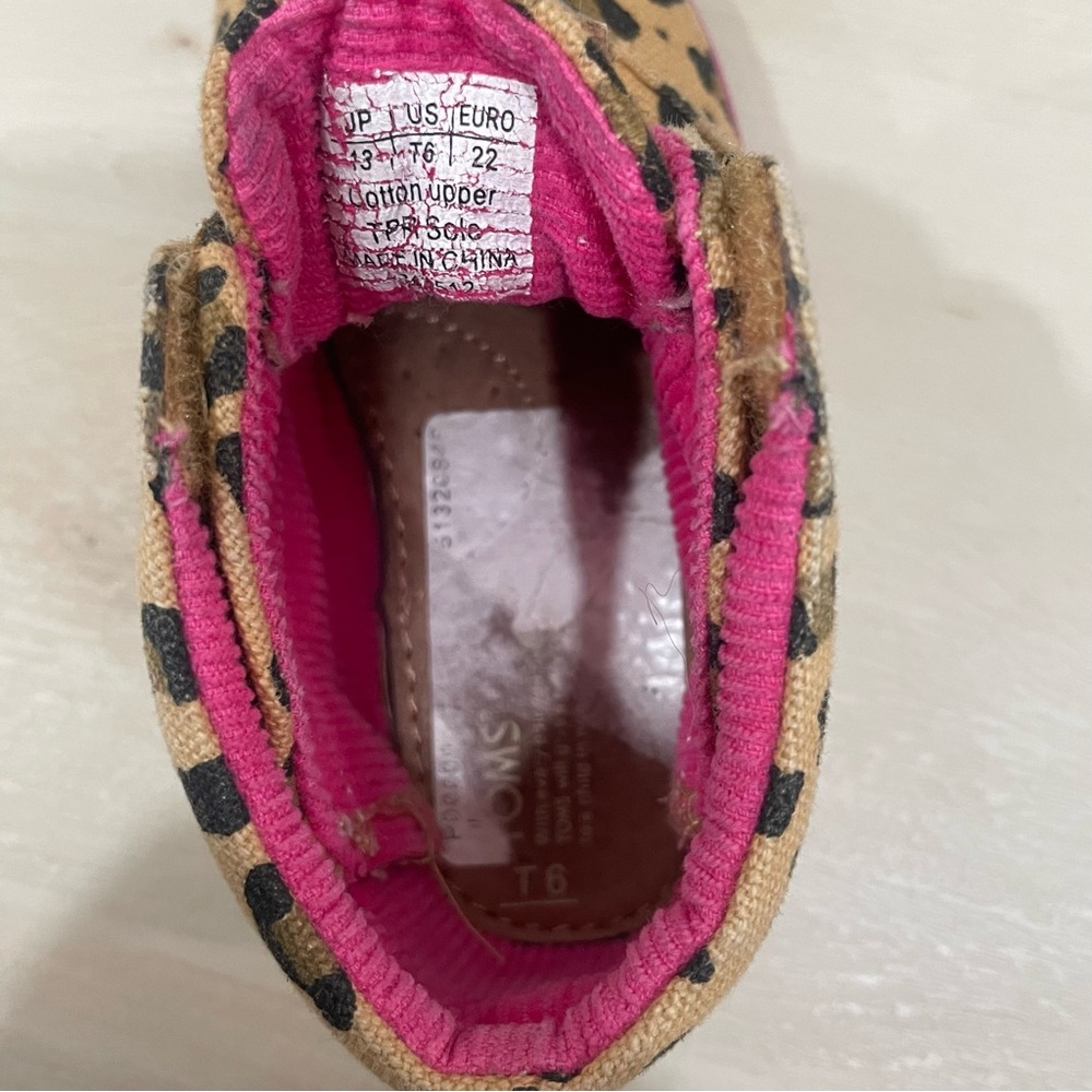 Toms Tiny Toddler Leopard Print Canvas Boots w/ Pink Details Size Toddler 6 - Picture 6 of 13